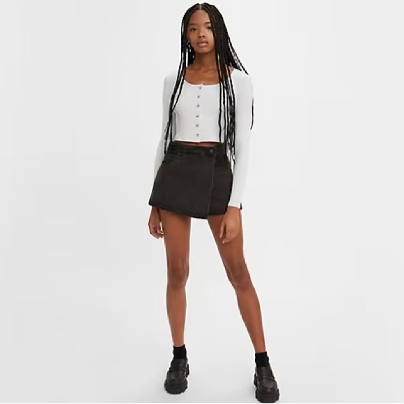 Levi's Pants - Levi’s Black Denim Skort